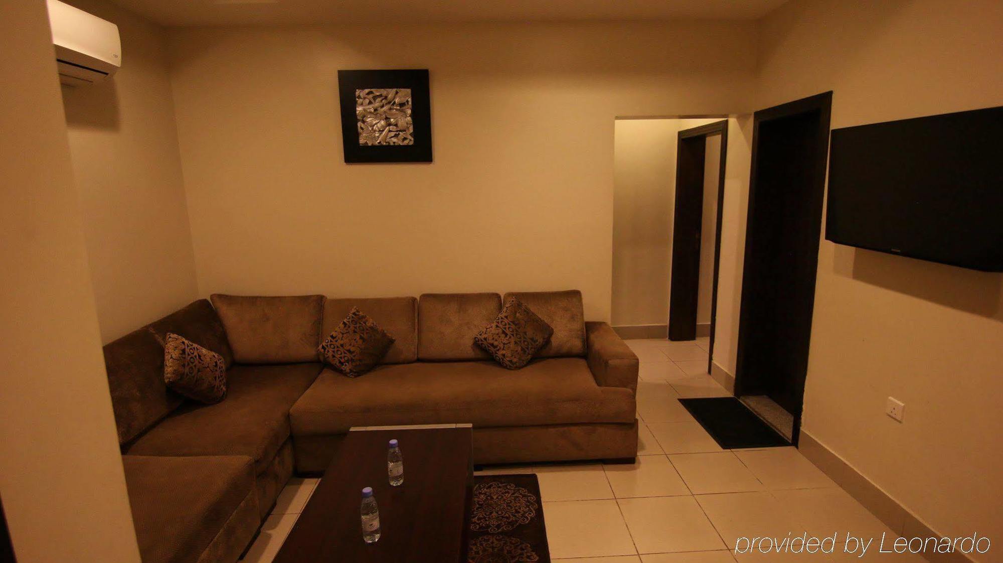 Stars Home Suites Hotel - Al Hamra Джидда Екстер'єр фото