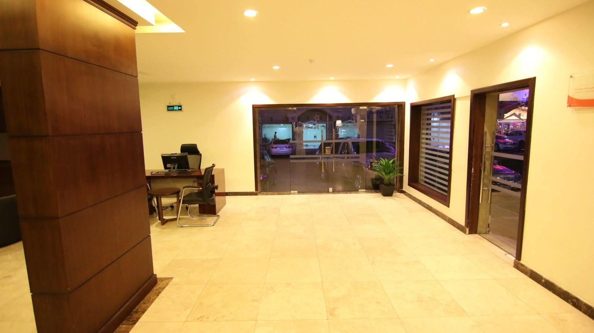 Stars Home Suites Hotel - Al Hamra Джидда Екстер'єр фото