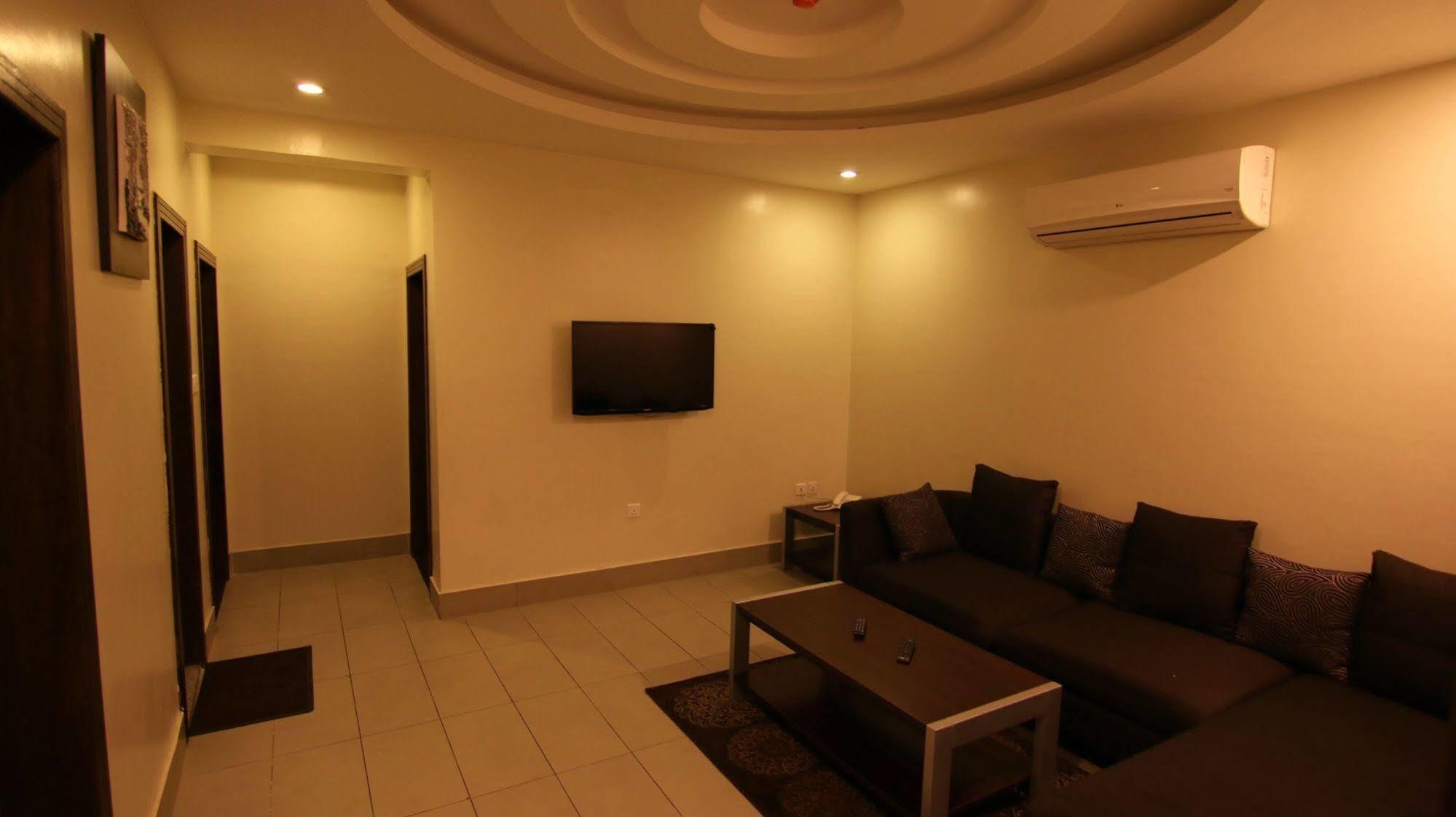 Stars Home Suites Hotel - Al Hamra Джидда Екстер'єр фото