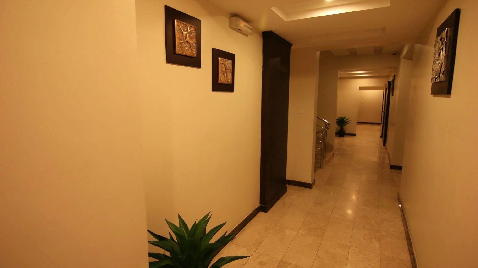 Stars Home Suites Hotel - Al Hamra Джидда Екстер'єр фото